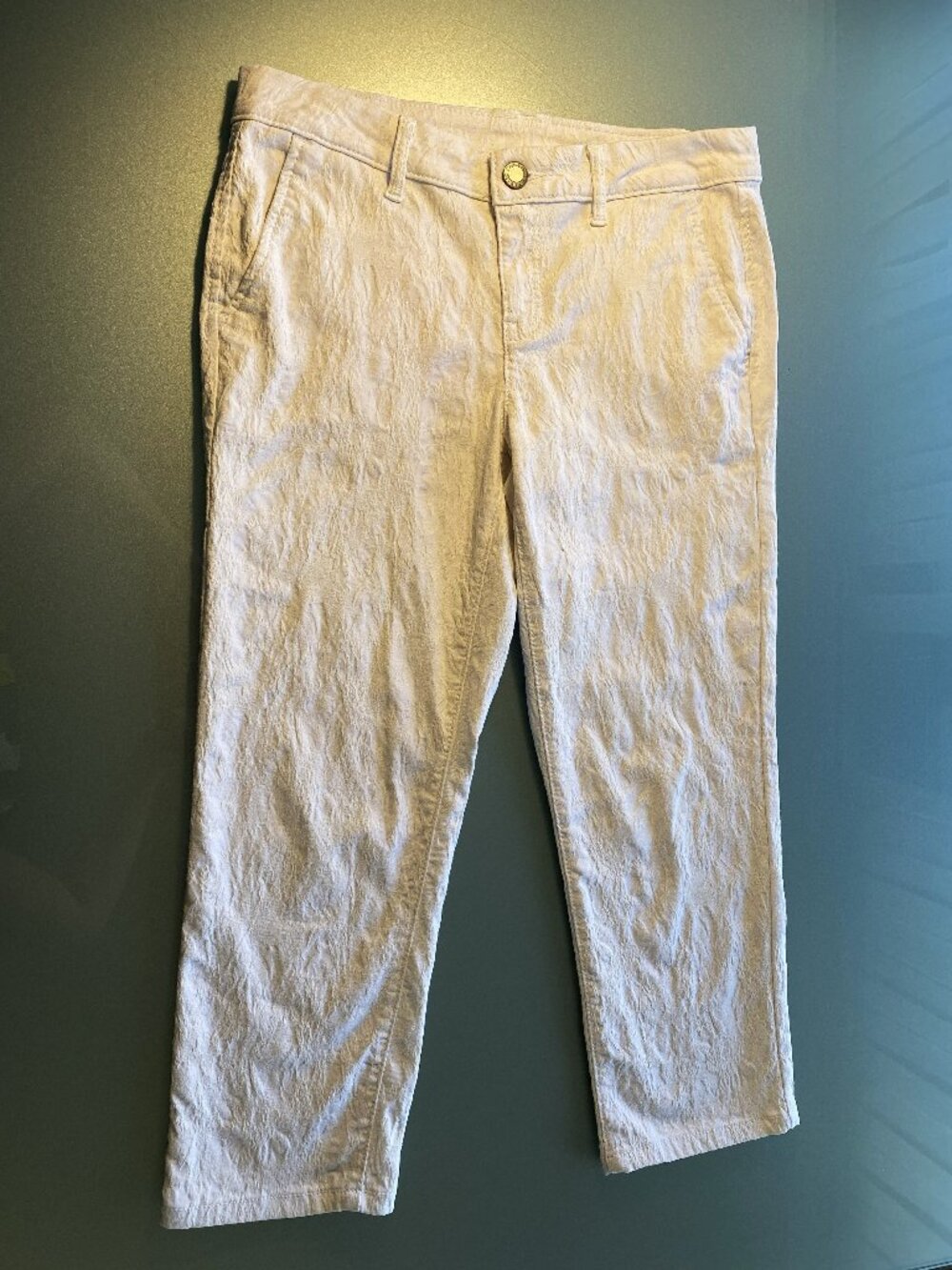 Simply Vera Wang White Textured Capri Jeans Denim Like NEW Mid Rise Size 4